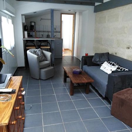 Apartment Gwendoline Amboise Exterior photo