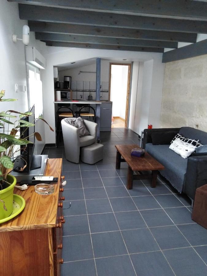 Apartment Gwendoline Amboise Exterior photo